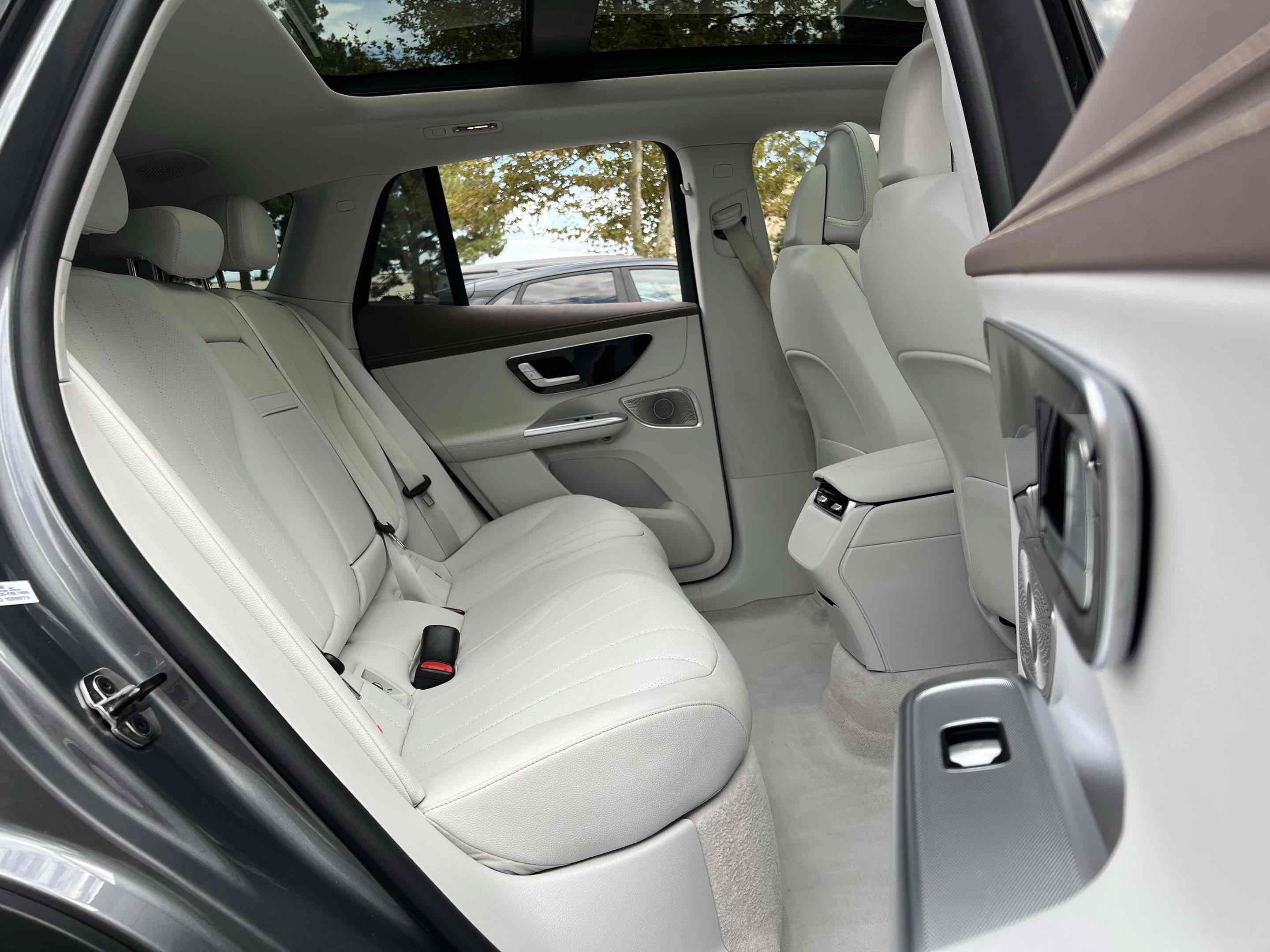 Used 2023 Mercedes-Benz EQE 350+ SUV w/ Exclusive Trim Package image 45