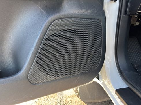 Used 2018 Toyota Tacoma SR5 image 25