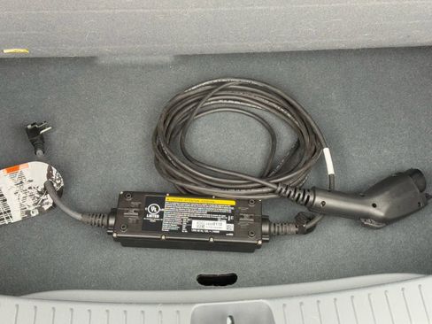 Used 2017 Chevrolet Bolt Premier w/ Driver Confidence II Package image 15