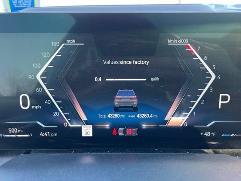Used 2023 BMW X7 xDrive40i w/ Parking Assistance Package AWD/4WD image 5