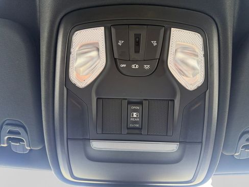 Used 2022 RAM 1500 Big Horn AWD/4WD image 30