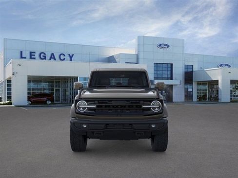 New 2025 Ford Bronco Outer Banks image 6