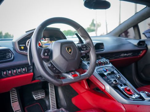 Used 2017 Lamborghini Huracan LP 580-2 image 9