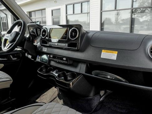 New 2024 Mercedes-Benz Sprinter 3500 image 28