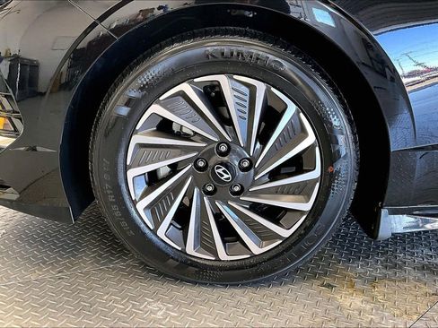 Certified 2025 Hyundai Sonata SEL image 8