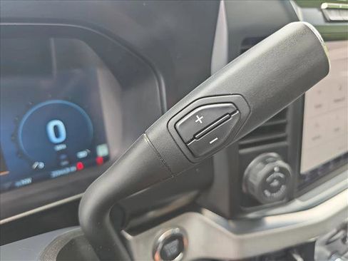 Used 2024 Ford F250 Platinum image 16