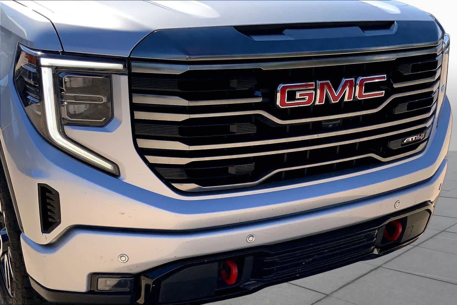 Used 2022 GMC Sierra 1500 AT4 w/ AT4 Premium Package AWD/4WD image 28