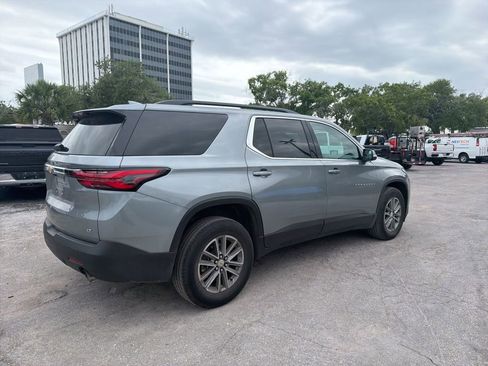 Used 2023 Chevrolet Traverse LT FWD image 5