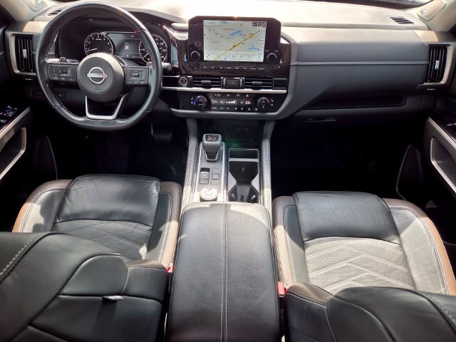 Used 2022 Nissan Pathfinder Platinum w/ Cargo Package AWD/4WD image 19