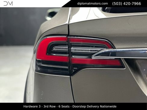 Used 2016 Tesla Model X 75D AWD/4WD image 15