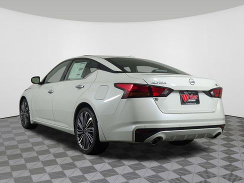 Certified 2025 Nissan Altima 2.5 SL image 17