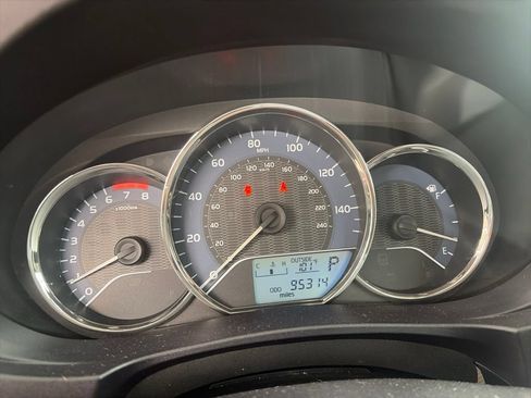 Used 2016 Toyota Corolla LE FWD image 20
