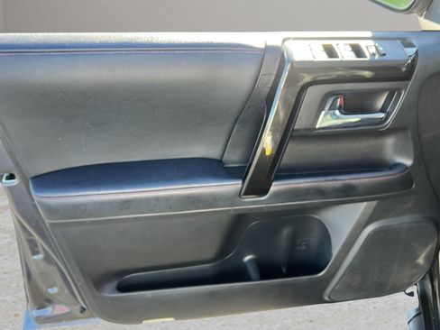 Certified 2021 Toyota 4Runner TRD Off-Road Premium w/ Moonroof Package AWD/4WD image 9