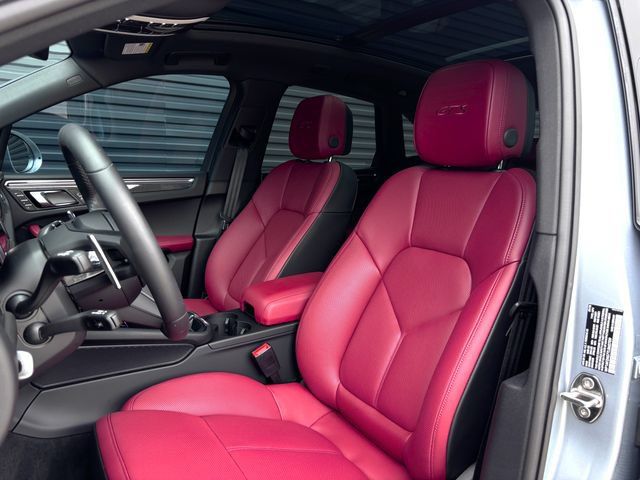 Certified 2026 Porsche Macan GTS AWD/4WD image 5