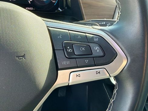 Used 2024 Volkswagen Atlas SE image 38