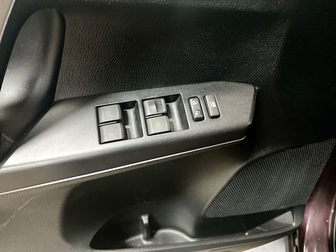 Used 2018 Toyota RAV4 XLE image 18