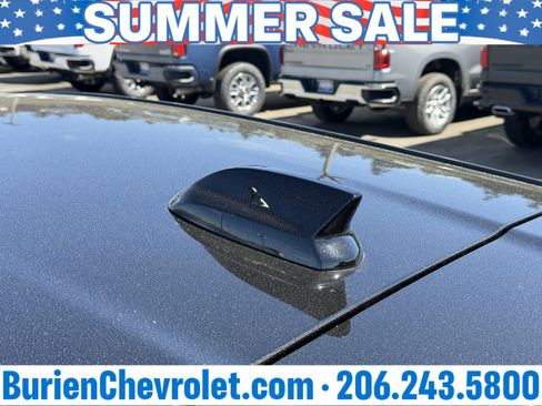 New 2027 Chevrolet Bolt LT w/ Comfort Package FWD image 36