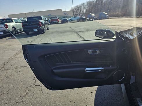 Used 2022 Ford Mustang Premium image 13