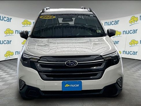 Used 2025 Subaru Forester Premium AWD/4WD image 2