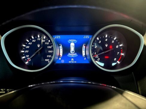 Used 2018 Maserati Ghibli image 18