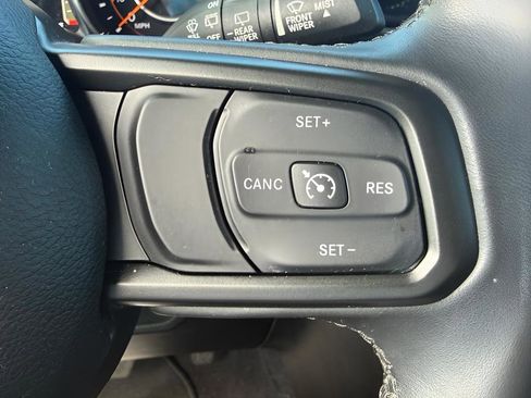 Used 2021 Jeep Wrangler Unlimited Sport image 16