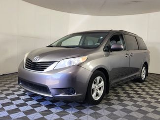 Used 2011 Toyota Sienna LE FWD video 3