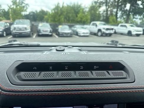 Used 2025 Ford Bronco Raptor w/ Interior Carbon Fiber Pack AWD/4WD image 23