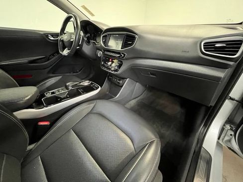 Used 2018 Hyundai Ioniq Limited FWD image 10