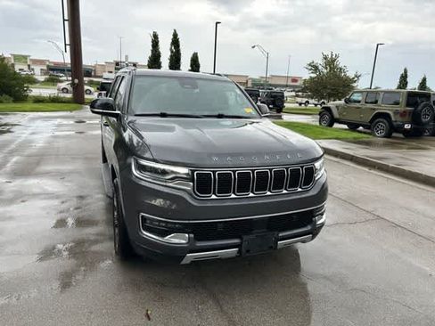 Certified 2024 Jeep Wagoneer Series II AWD/4WD image 26