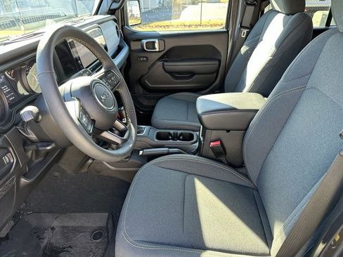 Used 2024 Jeep Wrangler Sport S image 8