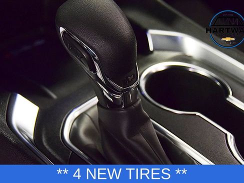 Used 2023 Chevrolet Traverse LT AWD/4WD image 25