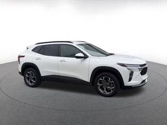 Used 2025 Chevrolet Trax LT video 2