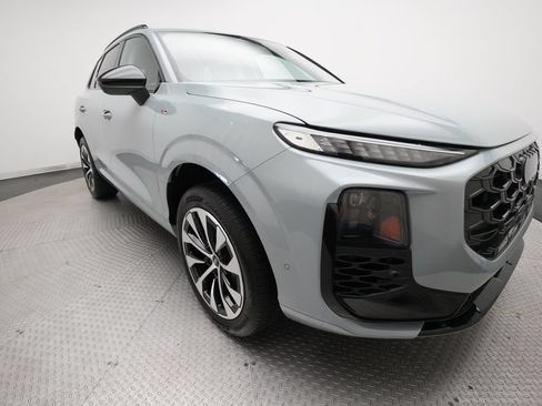 New 2026 Audi Q3 quattro 2.0T AWD/4WD image 38