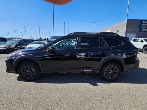 Used 2025 Subaru Outback Onyx Edition AWD/4WD image 7