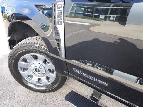 New 2026 Ford F350 Lariat w/ Lariat Ultimate Package image 4