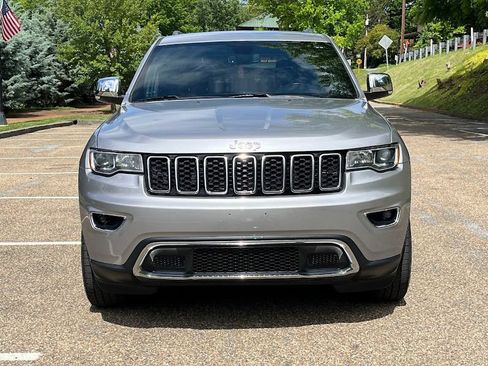 Used 2019 Jeep Grand Cherokee Limited AWD/4WD image 26