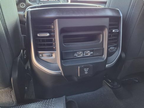 Used 2019 RAM 1500 Big Horn AWD/4WD image 26