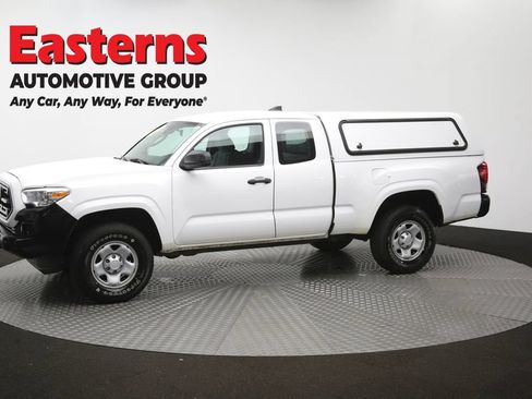 Used 2018 Toyota Tacoma SR RWD image 56