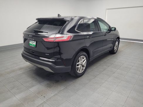 Used 2023 Ford Edge SEL image 9
