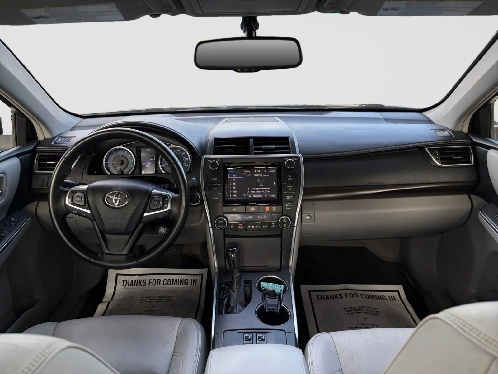 Used 2016 Toyota Camry XLE w/ Convenience Package FWD image 22