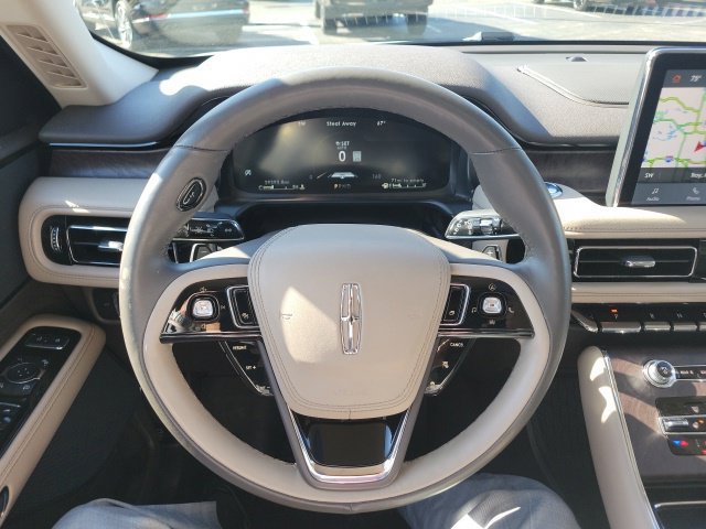 Certified 2023 Lincoln Aviator Reserve w/ Elements Package Plus AWD/4WD image 32