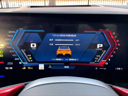 Used 2025 BMW M5 Touring image 25