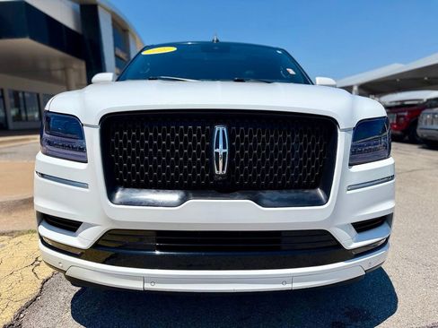 Used 2021 Lincoln Navigator Reserve AWD/4WD image 2