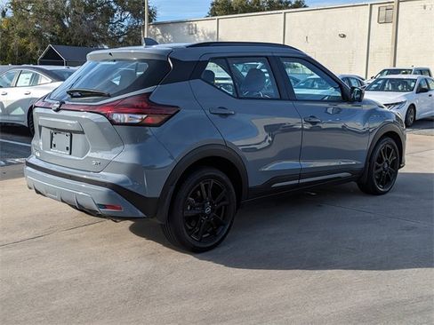 Used 2023 Nissan Kicks SR w/ SR Premium Package image 6