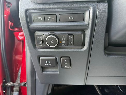 Used 2022 Ford F150 Lariat w/ Equipment Group 502A High image 16