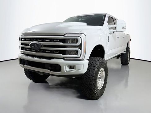 Used 2025 Ford F250 Lariat w/ Tremor Off-Road Package AWD/4WD image 1
