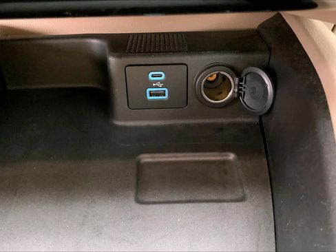 Certified 2022 Ford Escape SEL image 31