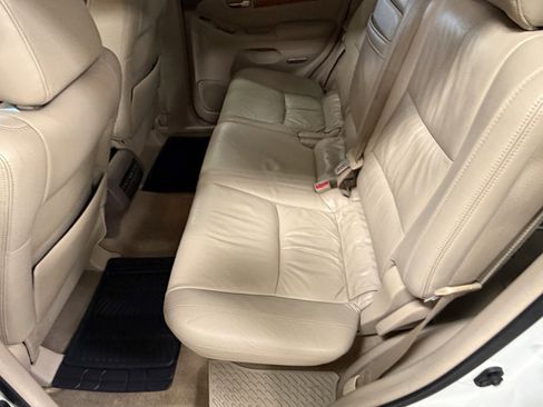 Used 2004 Lexus GX 470 image 19