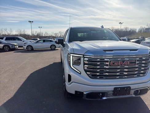Used 2024 GMC Sierra 1500 Denali image 5