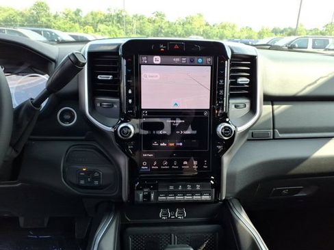 New 2026 RAM 2500 Big Horn AWD/4WD image 7